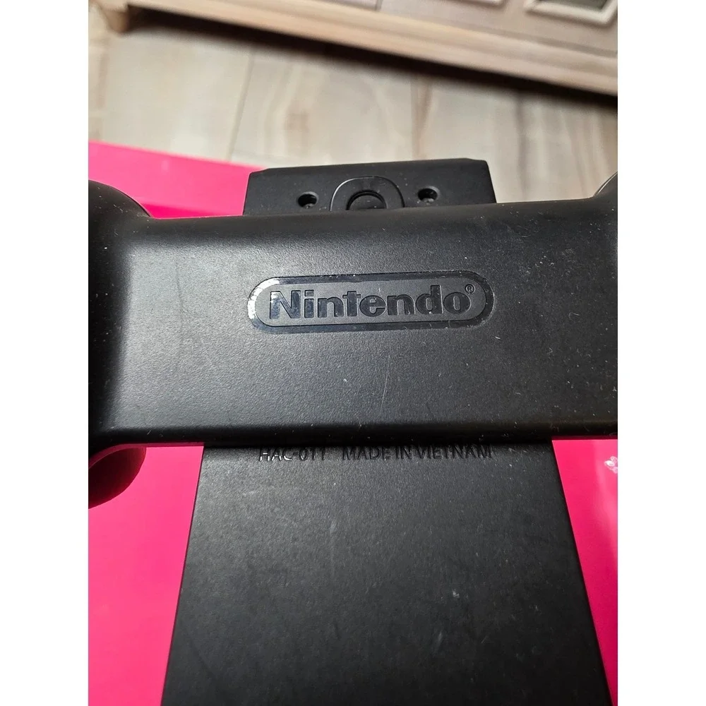Nintendo Switch Joy-Con Grip Controller Attachment Black‎ HAC-011 OEM Accessory